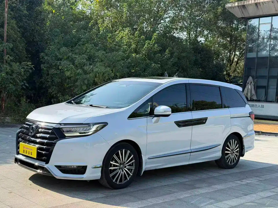 Honda Elysion 2.0L e:HEV Supreme Edition 2024