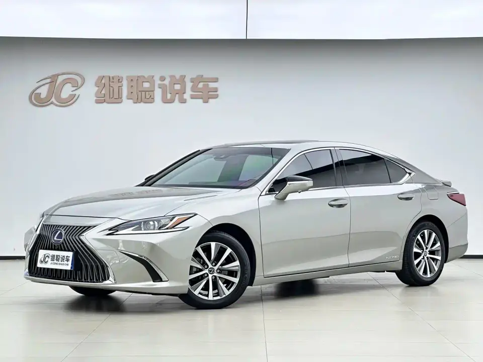 Lexus ES Model 300h Excellence Edition 2020