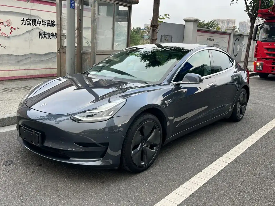 Tesla Model 3 Standard Range Rear-Wheel Drive Upgrade 2020