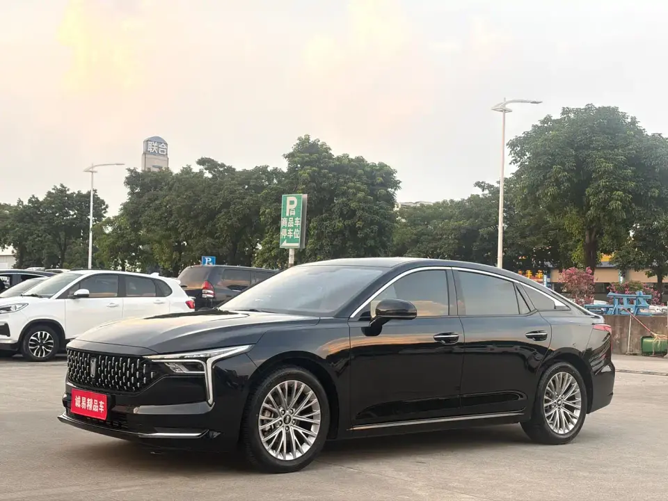 Besturn B70 Dragon Glory Edition 1.5T Deluxe 2025