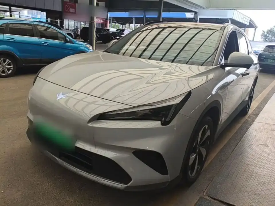 Arcfox Alpha T5 Pure Electric 705 Meta Smart Edition 2025