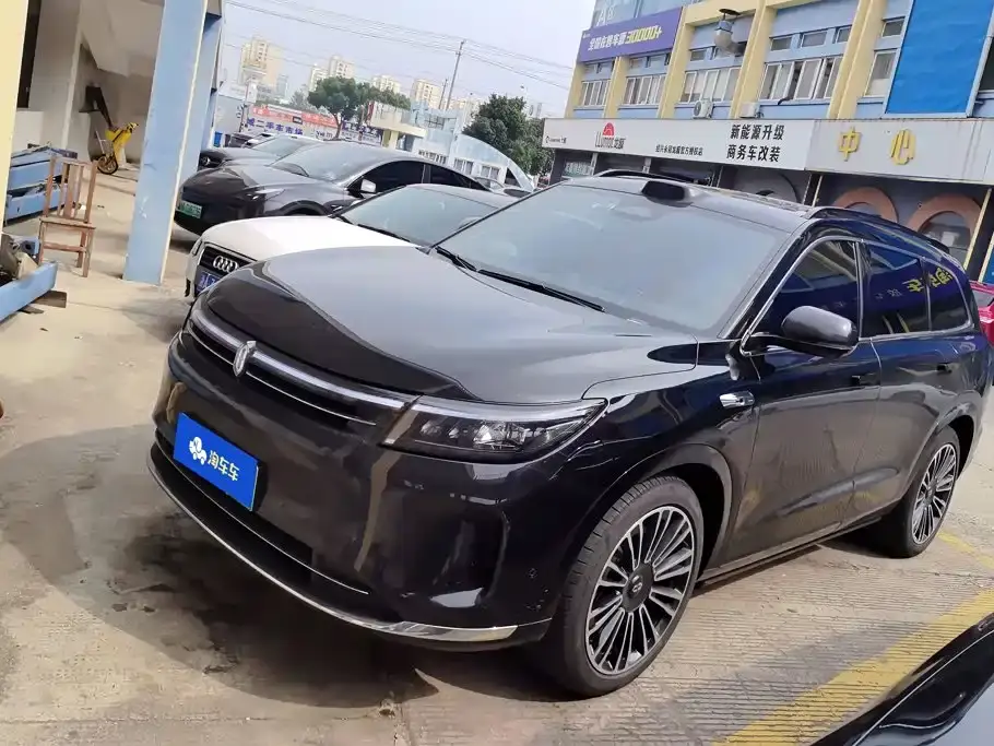 AITO Wenjie AITO M7 1.5T Smart Drive 4WD Ultra 5-seater 2025
