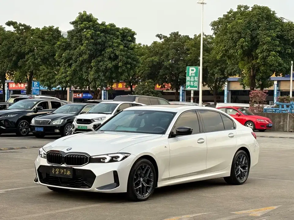 BMW 3 Series 330Li M Sport Night Edition 2025