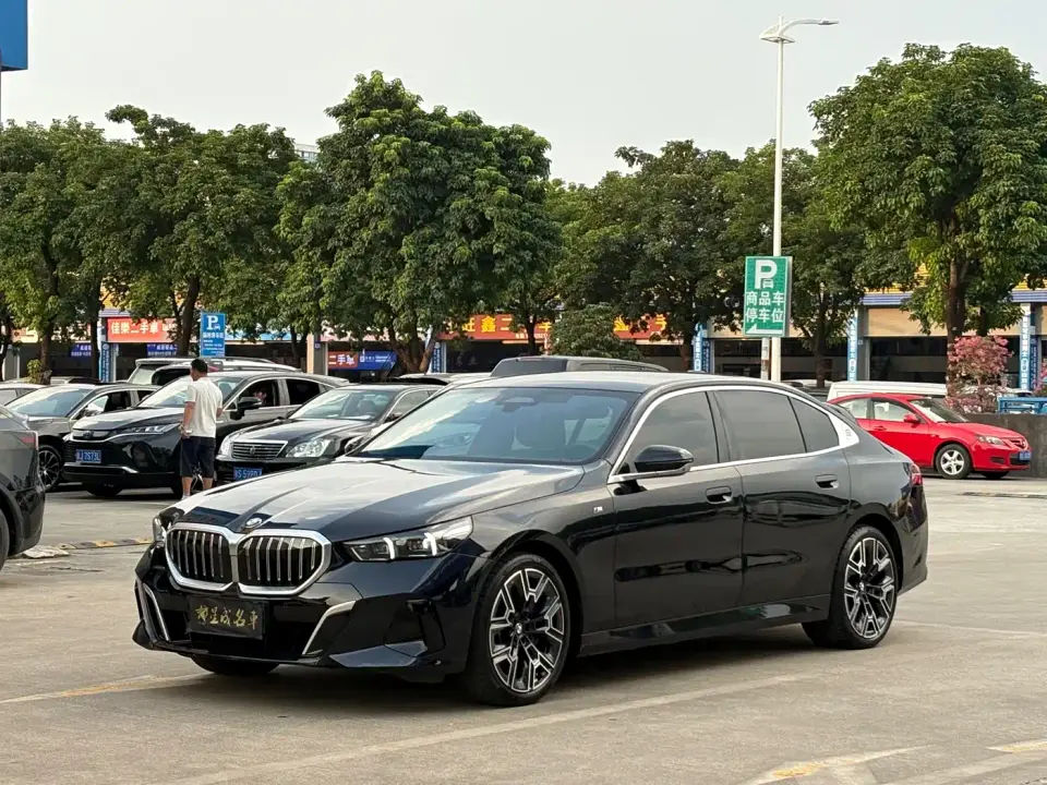 BMW 5 Series 530Li Premium M Sport Package 2024