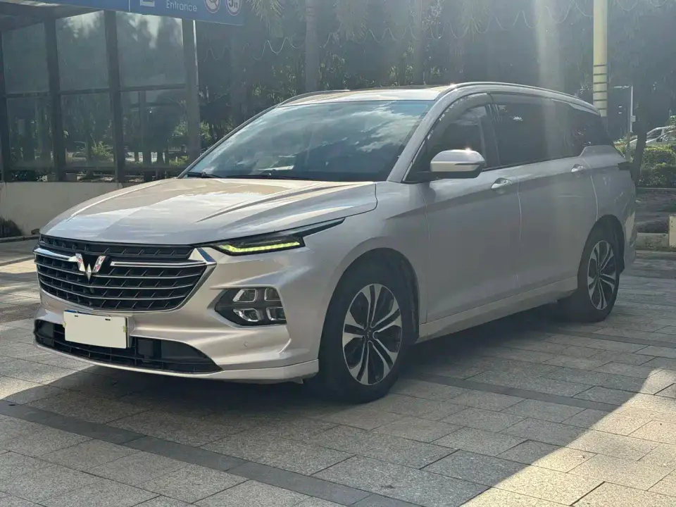 Wuling Motors Wuling Victory Model 1.5T CVT Flagship First Class 2021