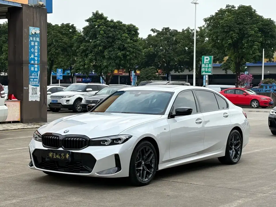 BMW 3 Series 330Li M Sport Night Edition 2025