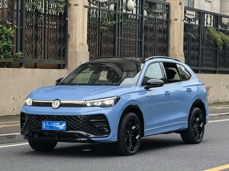 Volkswagen Tiguan L PRO 380TSI 4WD R-Line Smart Premium Edition 2025
