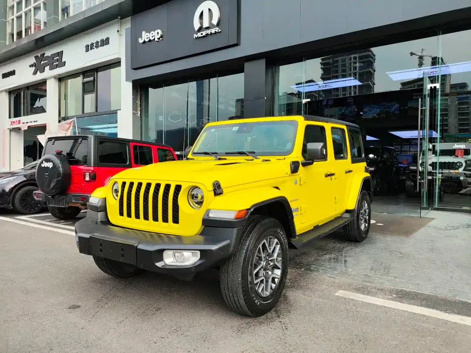 Jeep Wrangler 4xe 4-Door 2.0T 4xe Sahara Fluorescent Yellow Limited Edition 2024