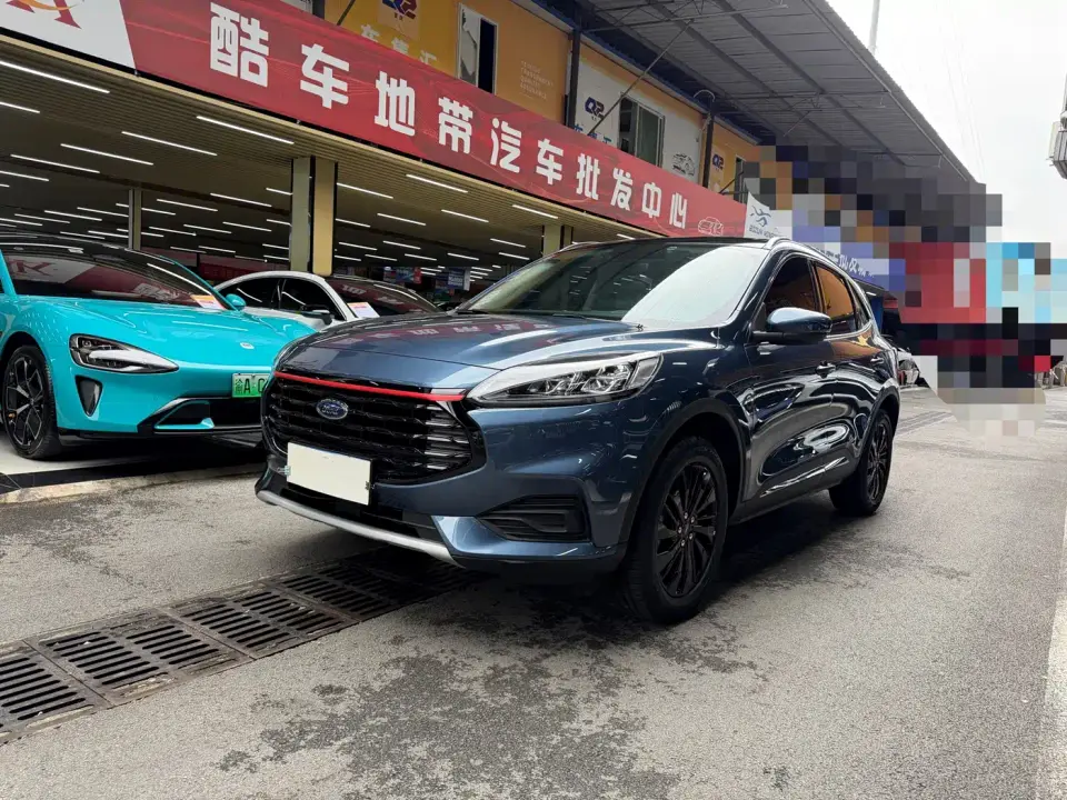 Ford Escape Model EcoBoost 245 2WD Premium Edition 2023