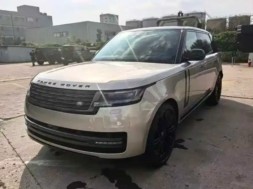 Land Rover Range Rover Model 3.0 L6 400PS SE Long Wheelbase Version 7-Seater 2026