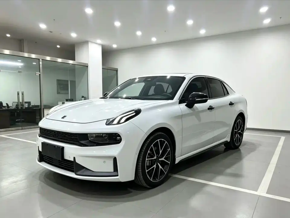 Lynk & Co 03 1.5TD DCT Jin Pro 2021