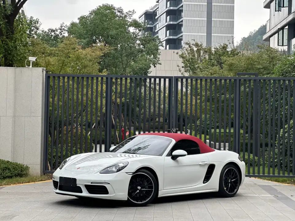 Porsche 718 Boxster 2.0T 2022