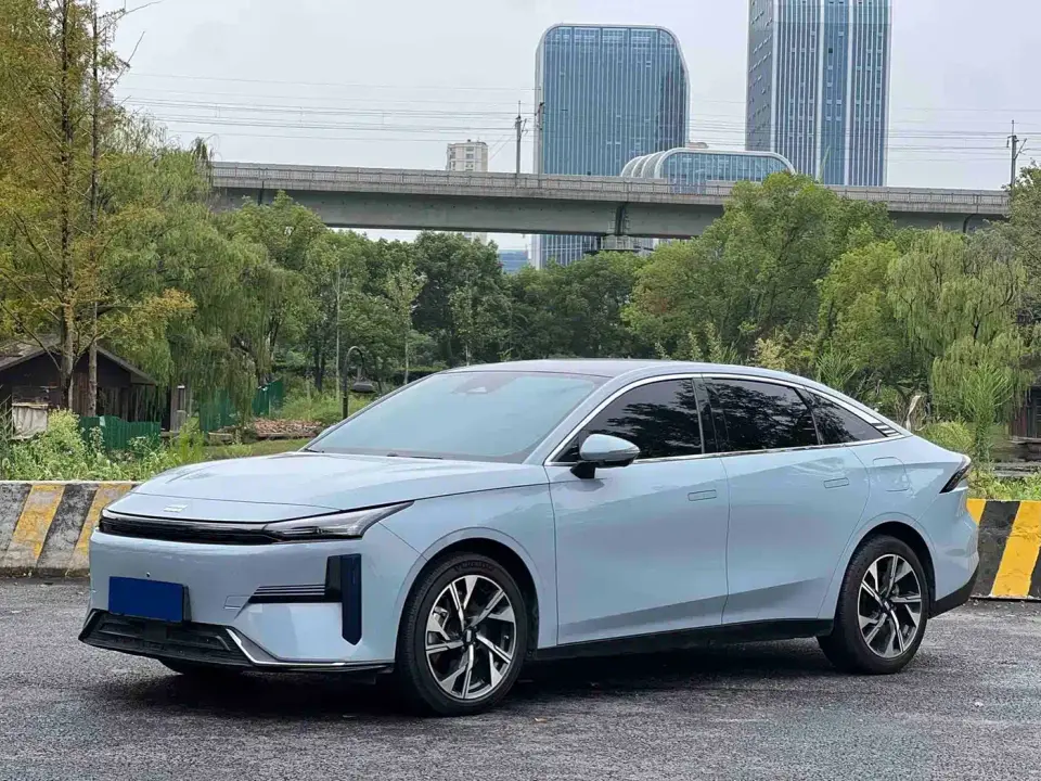 Geely Galaxy Galaxy L6 125km Starship 2023