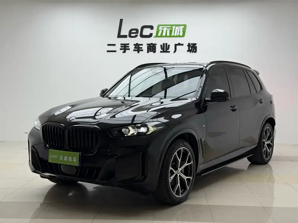 BMW X5 xDrive 30Li Premium M Sport Black Night Package 2024