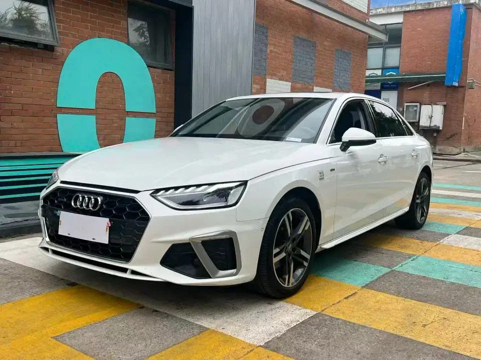 Audi A4L 40 TFSI quattro Luxury Dynamic 2021