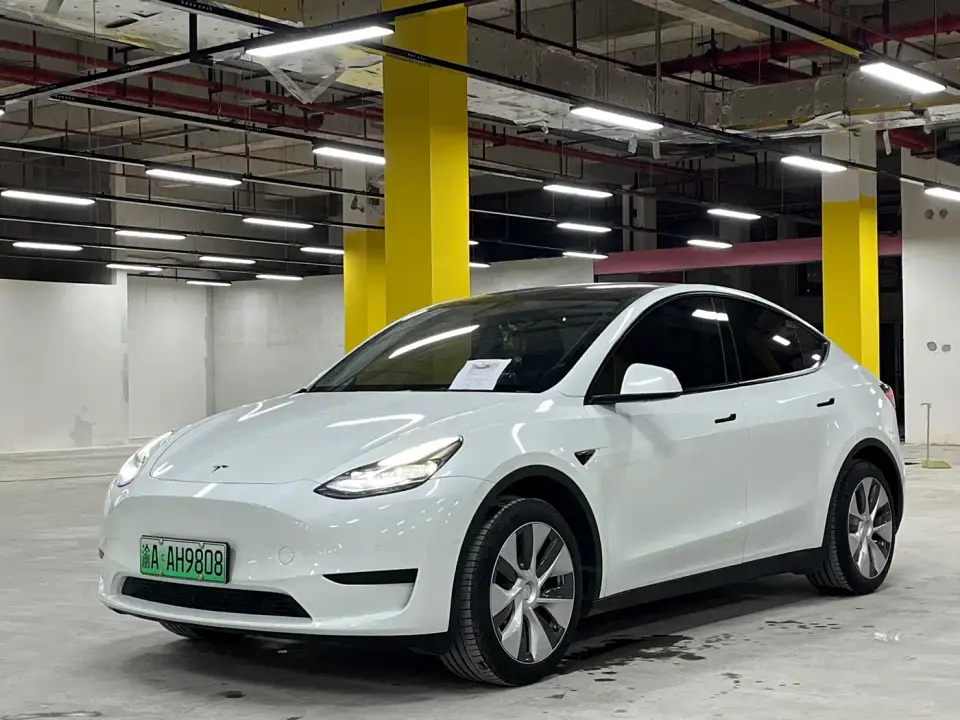 Tesla Model Y Facelift Rear-Wheel Drive Version 2023