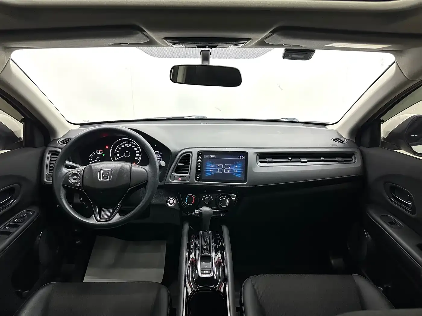 Honda Vezel 1.5L CVT Phantom Night Pioneer Edition 2022 — фото 13