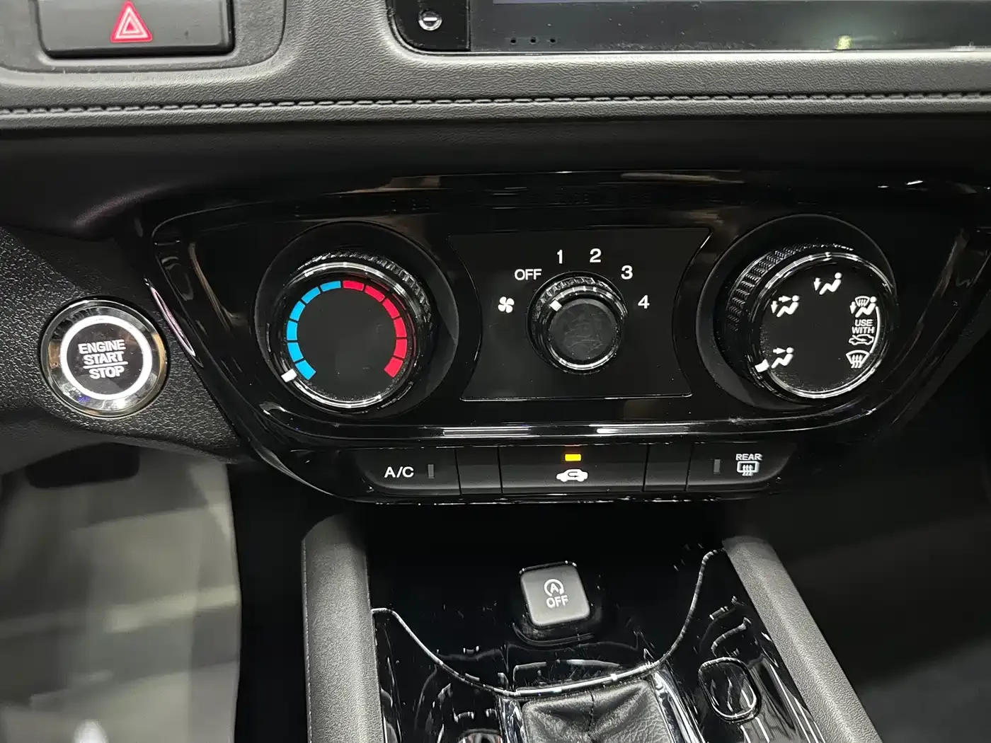 Honda Vezel 1.5L CVT Phantom Night Pioneer Edition 2022 — фото 15