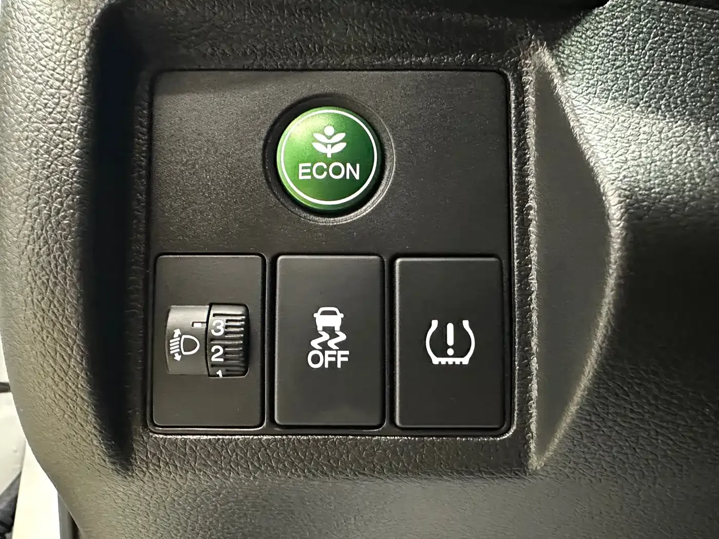 Honda Vezel 1.5L CVT Phantom Night Pioneer Edition 2022 — фото 12