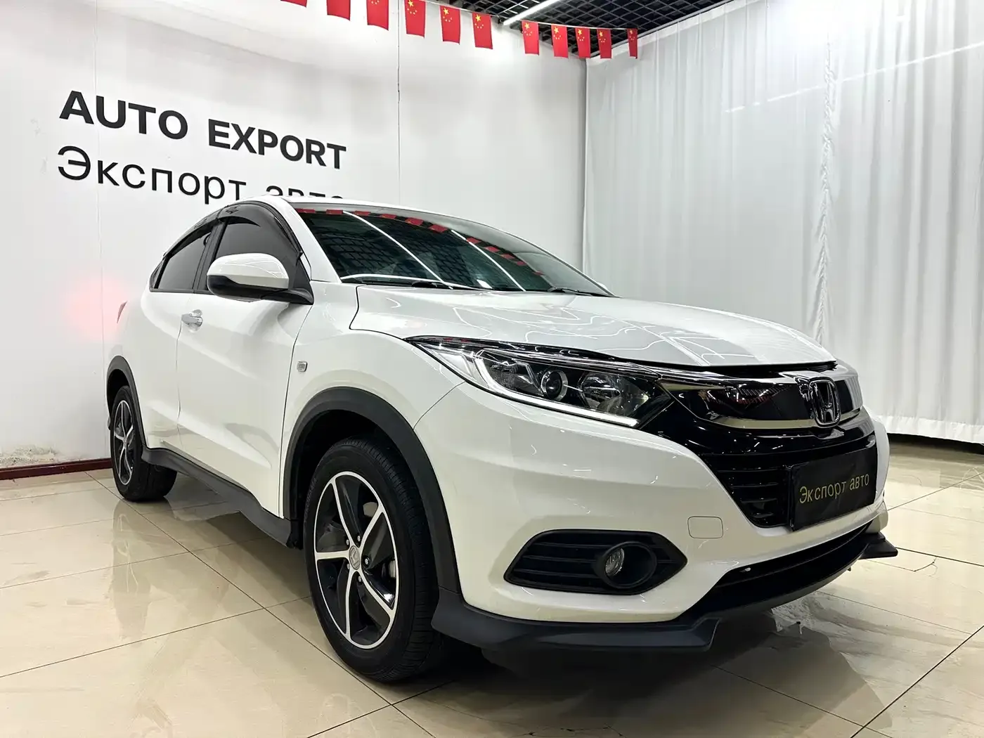 Honda Vezel 1.5L CVT Phantom Night Pioneer Edition 2022 — фото 3