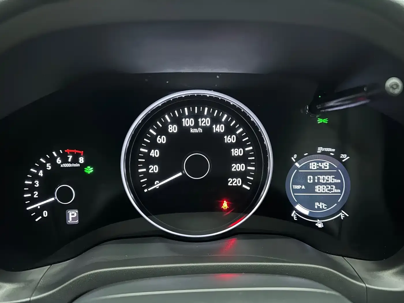 Honda Vezel 1.5L CVT Phantom Night Pioneer Edition 2022 — фото 18