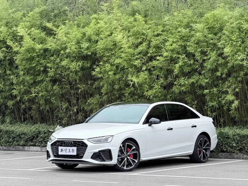 Audi A4L 40 TFSI Fashion Dynamic 2022