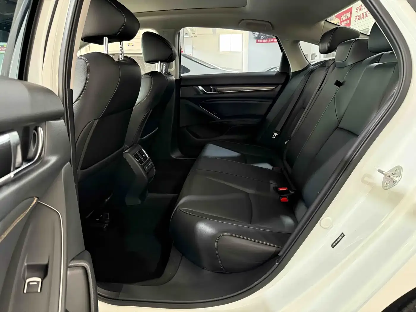 Honda Accord 260TURBO Phantom Night Premium 2022 — фото 7