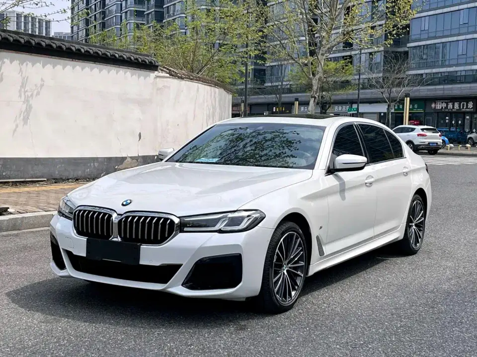 BMW 5 Series 530Li Leading M Sport Package 2022