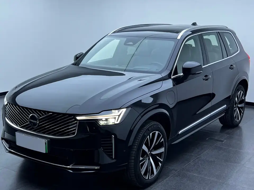 Volvo XC90 Plug-in Hybrid Facelift T8 Smart Premium Luxury 7-seater 2025