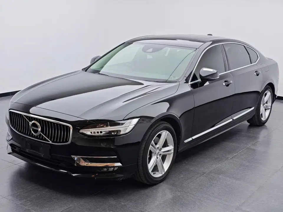 Volvo S90 T5 Momentum 2019