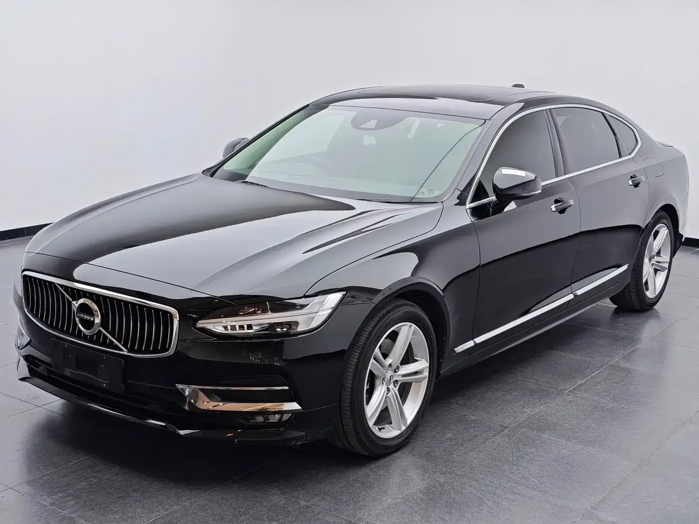 Volvo S90 T5 Momentum 2019