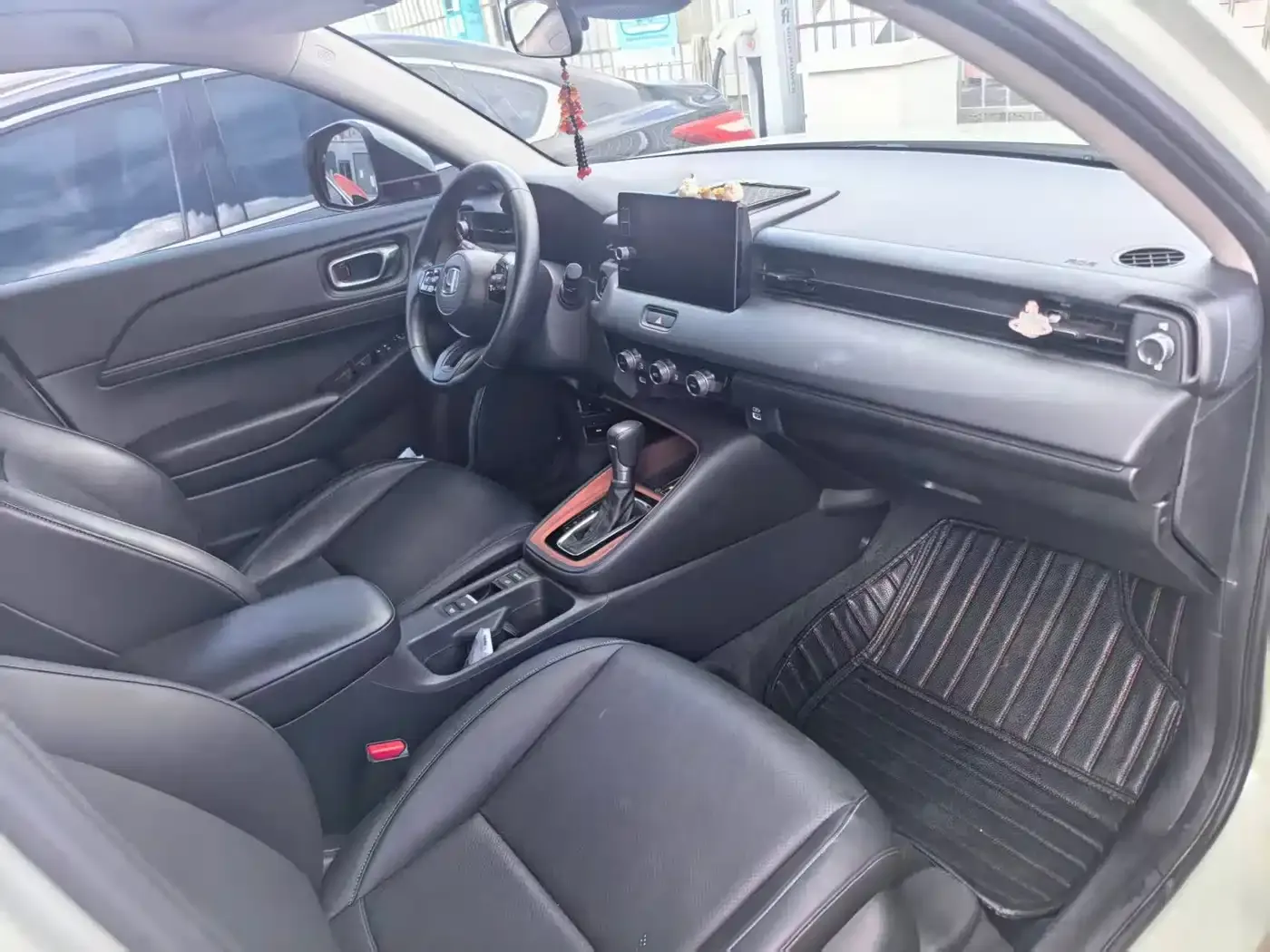 Honda Vezel 1.5L CVT Luxury Edition 2022 — фото 6