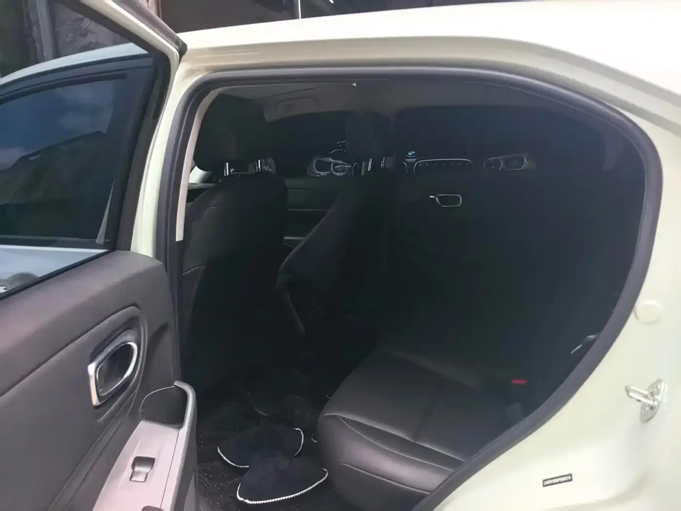 Honda Vezel 1.5L CVT Luxury Edition 2022 — фото 5