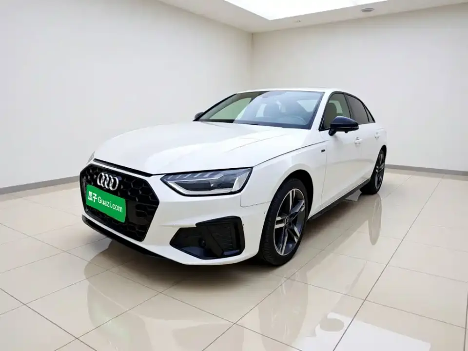 Audi A4L 40 TFSI Luxury Dynamic 2022