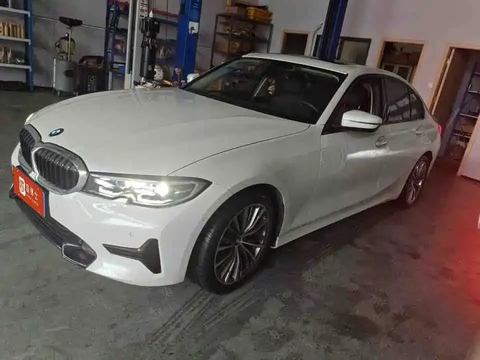 BMW 3 Series 320i Sport Package 2020