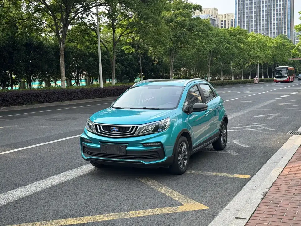 Geely Vision X3 PRO 1.5L CVT Premium 2021
