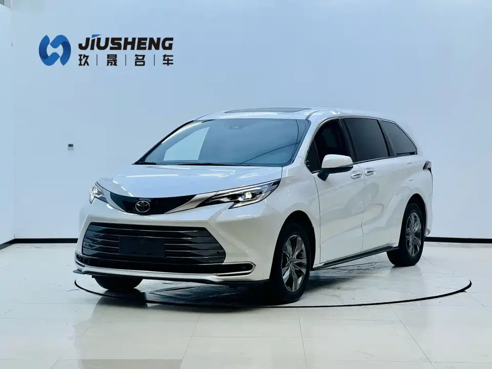 Toyota Sienna 2.5L Hybrid AWD Luxury Edition 2026