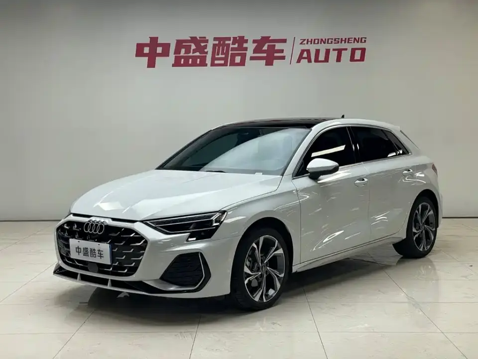 Audi A3 Facelift Sportback 35TFSI Flying Spur Premium 2025