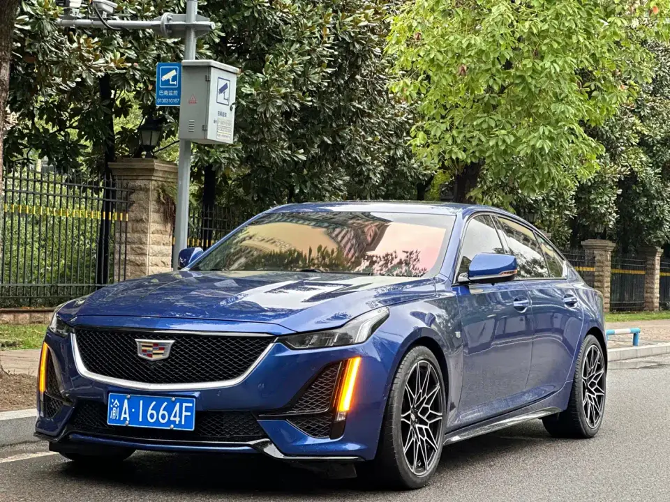 Cadillac CT5 Facelift 28T Platinum Sport Edition 2020