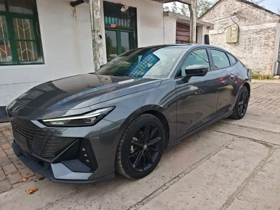 Changan UNI-V 1.5T Premium Model 2023