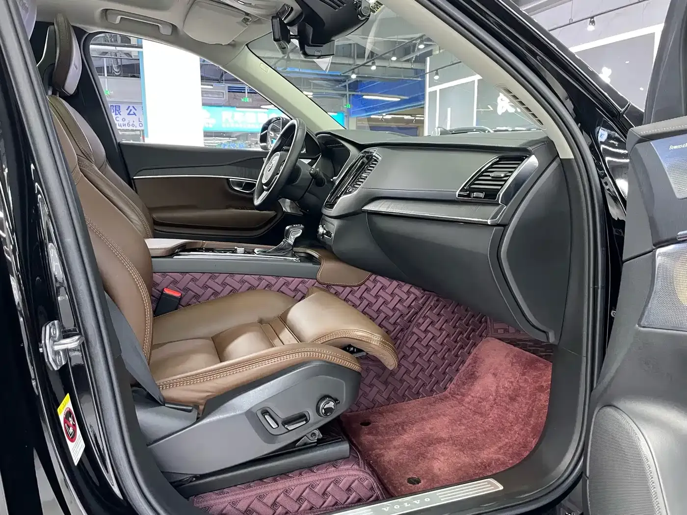 Volvo XC90 T6 R-Design Luxury (7-seater) 2019 — фото 11