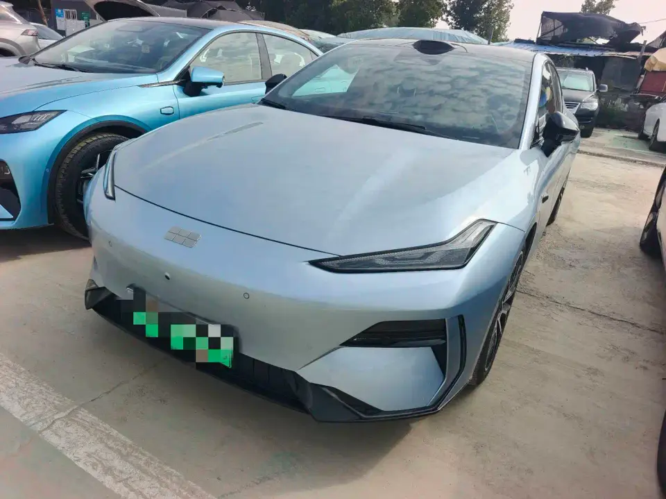 Geely Galaxy Galaxy E8 620km AWD Starship LiDAR Smart Drive Edition 2025