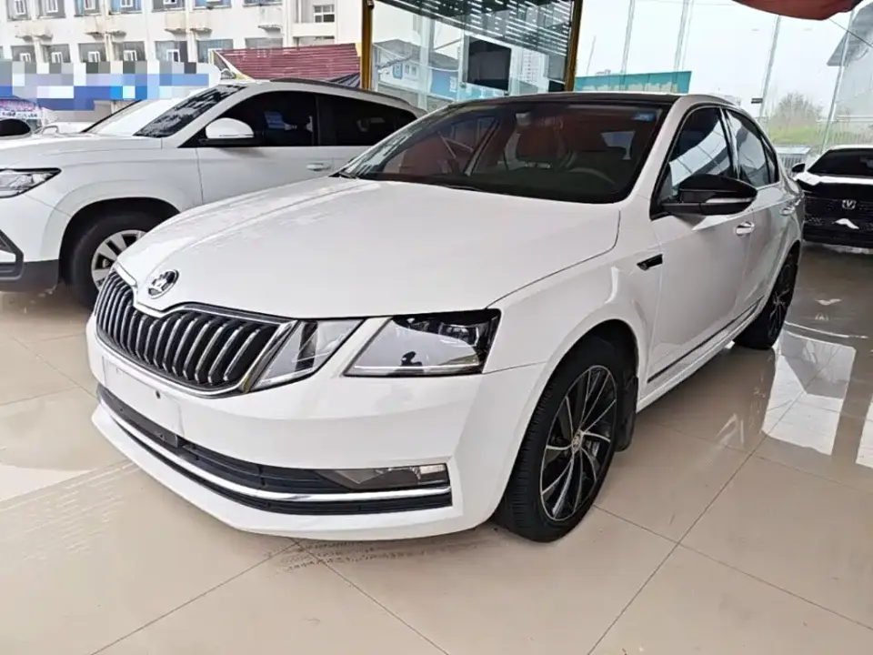 Skoda Octavia TSI280 DSG Luxury Edition 2019