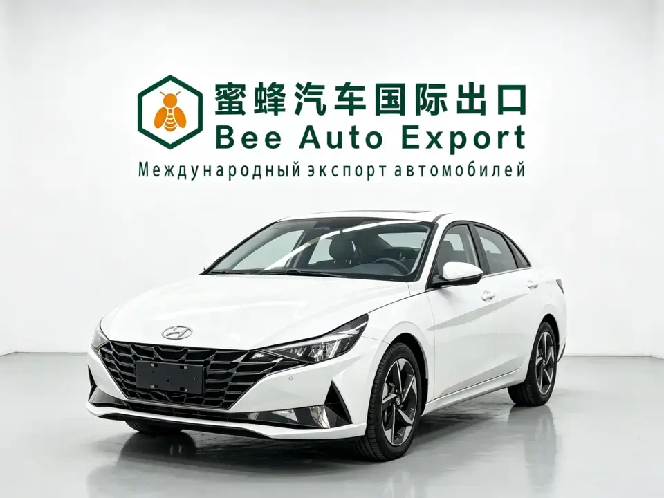 Hyundai Elantra 1.5L CVT LUX Premium Edition 2022