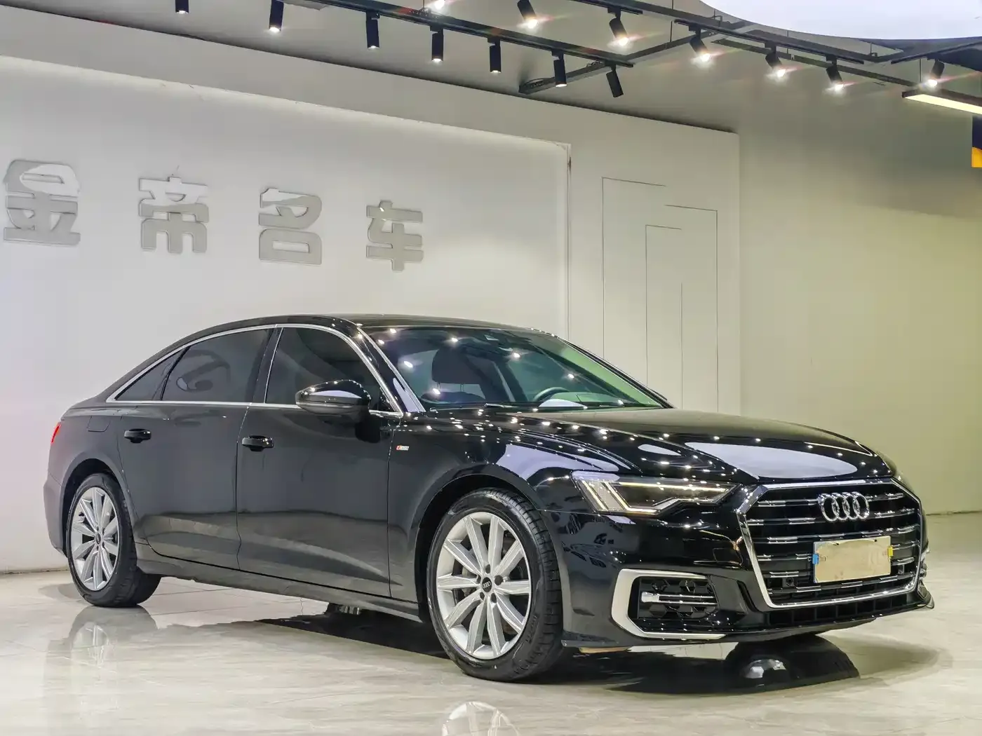 Audi A6L Facelift 45 TFSI Premium Dynamic 2023 — фото 3