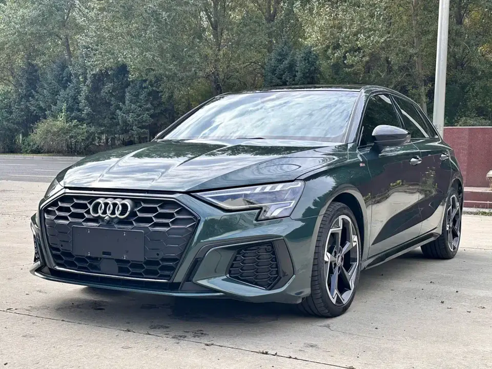 Audi A3 Facelift Sportback 35 TFSI Luxury Sport 2023