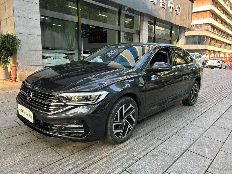 Volkswagen Sagitar 280TSI DSG Surpassing Edition 2022