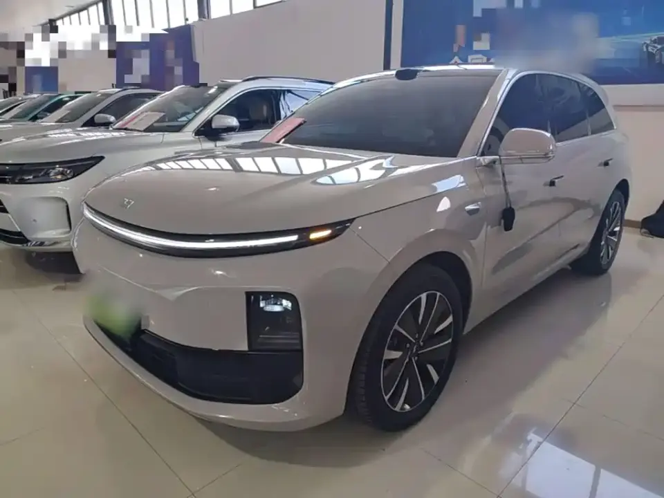 Li Auto L6 Pro Smart Renewal Edition 2025