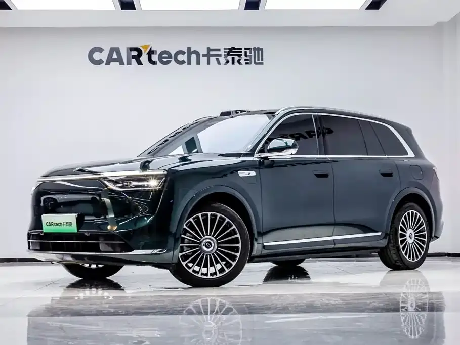 AITO Wenjie AITO M8 Extended Range Ultra 53.4kWh 6-Seater 2025