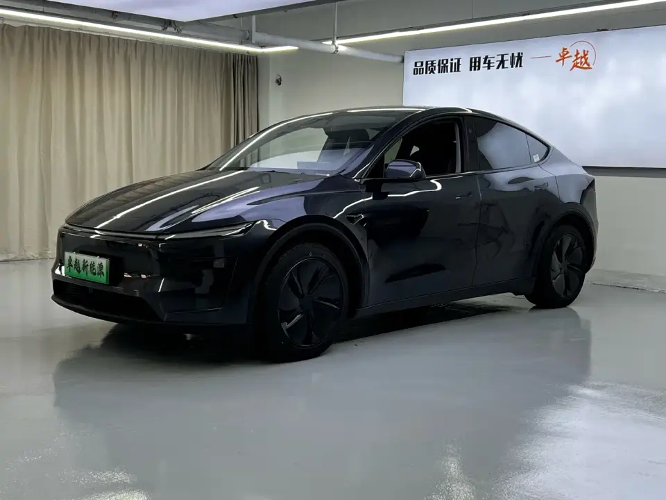 Tesla Model Y Rear-Wheel Drive 2025